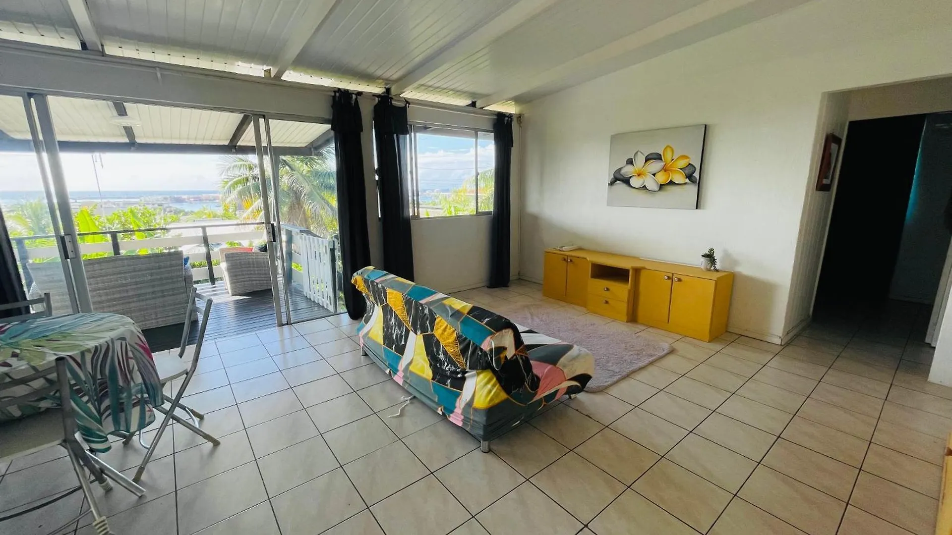 La Cabane De Hotu Papeete